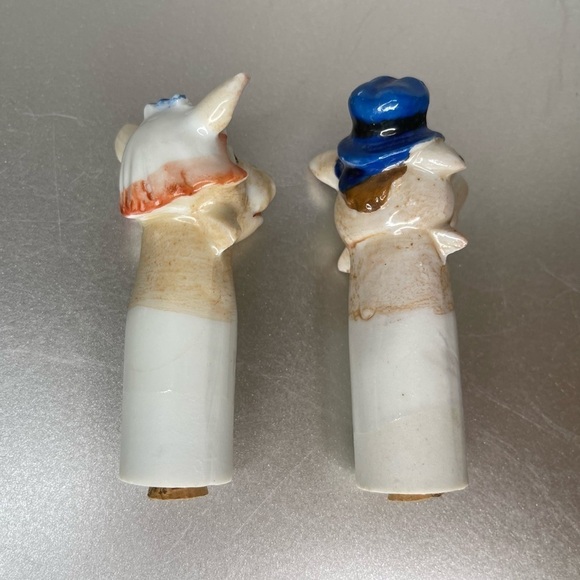 Vintage Pig Salt Pepper Shakers Skinny Pig Patent TT Bonnet & Hat Pig Set - Picture 2 of 5